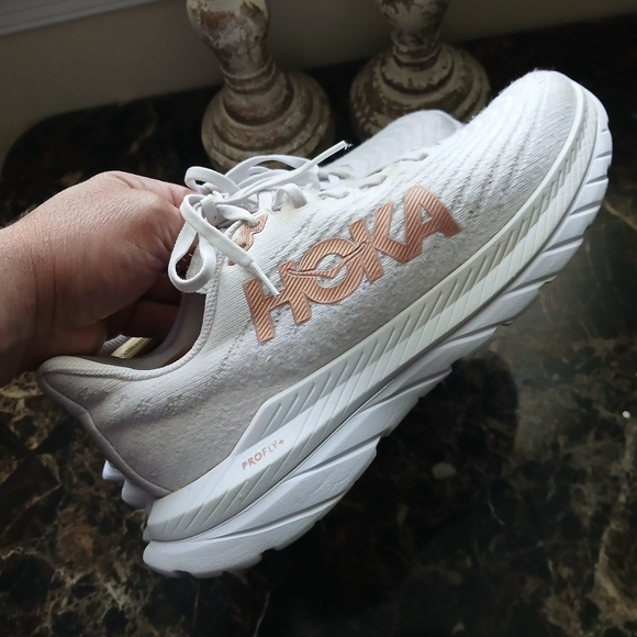 Hoka One Mach 5 Comfort/Athletic Shoes Size 9.5 for Women - Picture 1 of 11